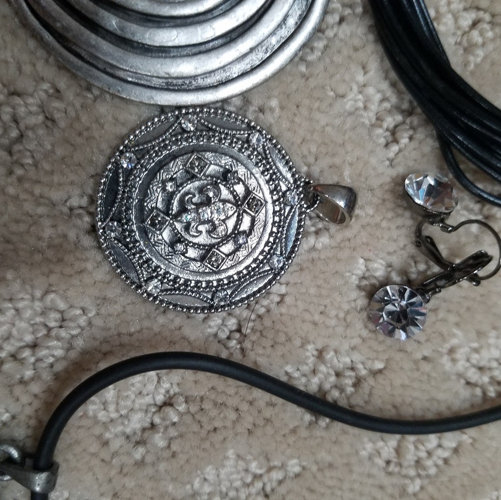 jewelry bundle - Picture 5 of 6